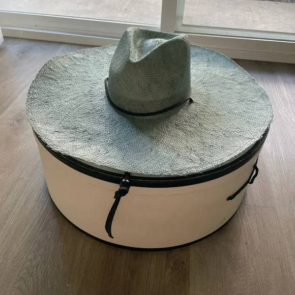 Wyeth Wide Stiff-brim Fedora NWT Wyeth Lila Hat $ 79 | TYLER main image 3